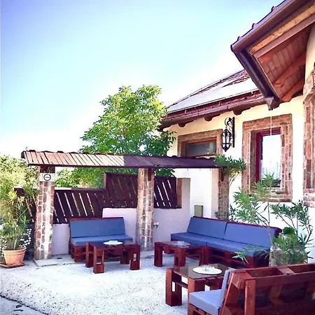 Castle Wellness Bed & Breakfast Nyiregyhaza