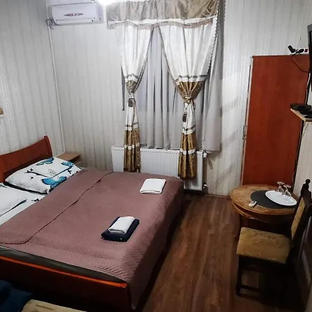 Castle Wellness Bed & Breakfast *