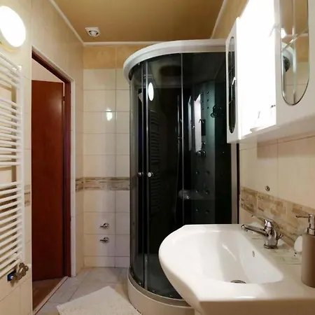 Bed & Breakfast Castle Wellness 4*