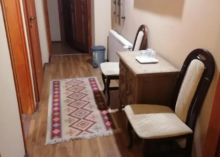 Castle Wellness Bed and Breakfast 4*